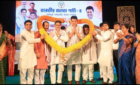 Tripura BJP felicitates party
